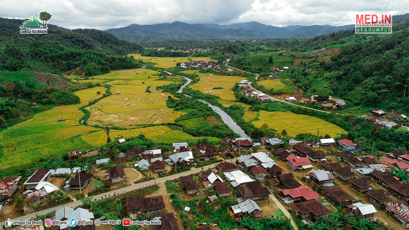 Perkampungan Tradisional Pulau Tengah